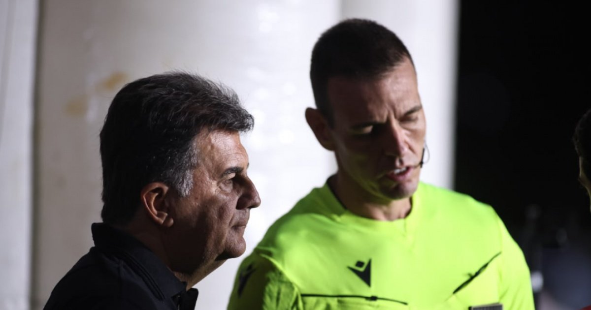 Vitória publica nota de repúdio contra Abel Ferreira após fala sobre Luan Cândido; entenda