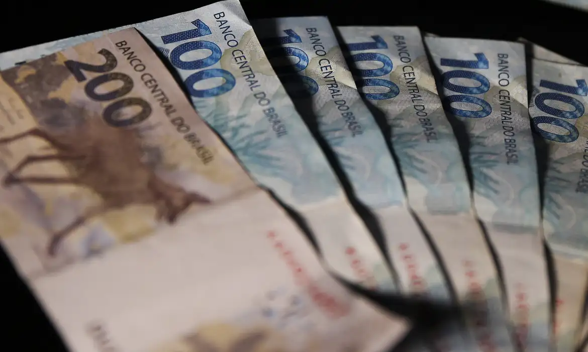Receitas federais acumulam R$ 1,587 trilhÃ£o no primeiro semestre
