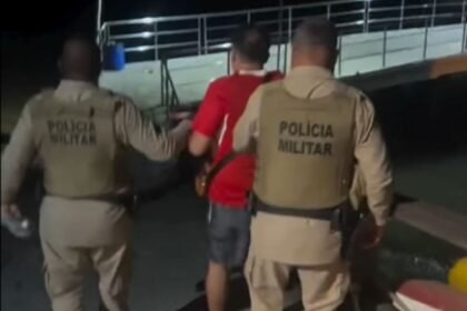 Homem conduzido pela Policia Militar
