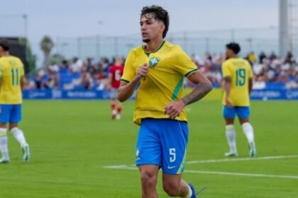 Jogadores da Seleção Brasileira Sub-20 em campo