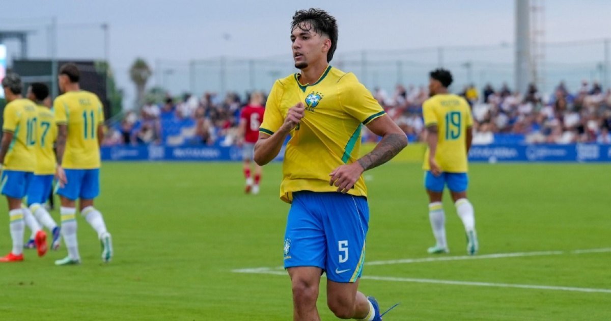 Jogadores da Seleção Brasileira Sub-20 em campo