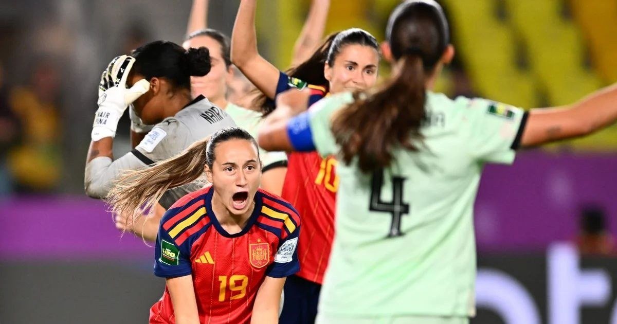Seleção feminina sub-20 em campo