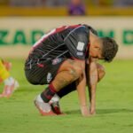 Jogador do Vitória em campo