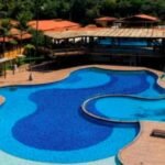 Área da piscina de um resort em Porto Seguro