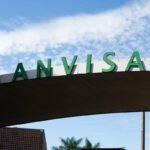 Letreiro da Anvisa na sede da agência