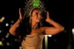 Paolla Oliveira em desfile de Carnaval