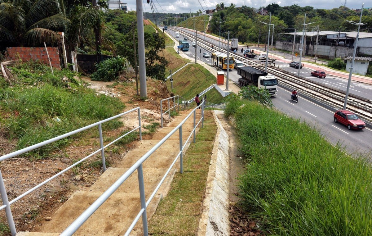 Trecho requalificado na Estrada do Derba, em Salvador