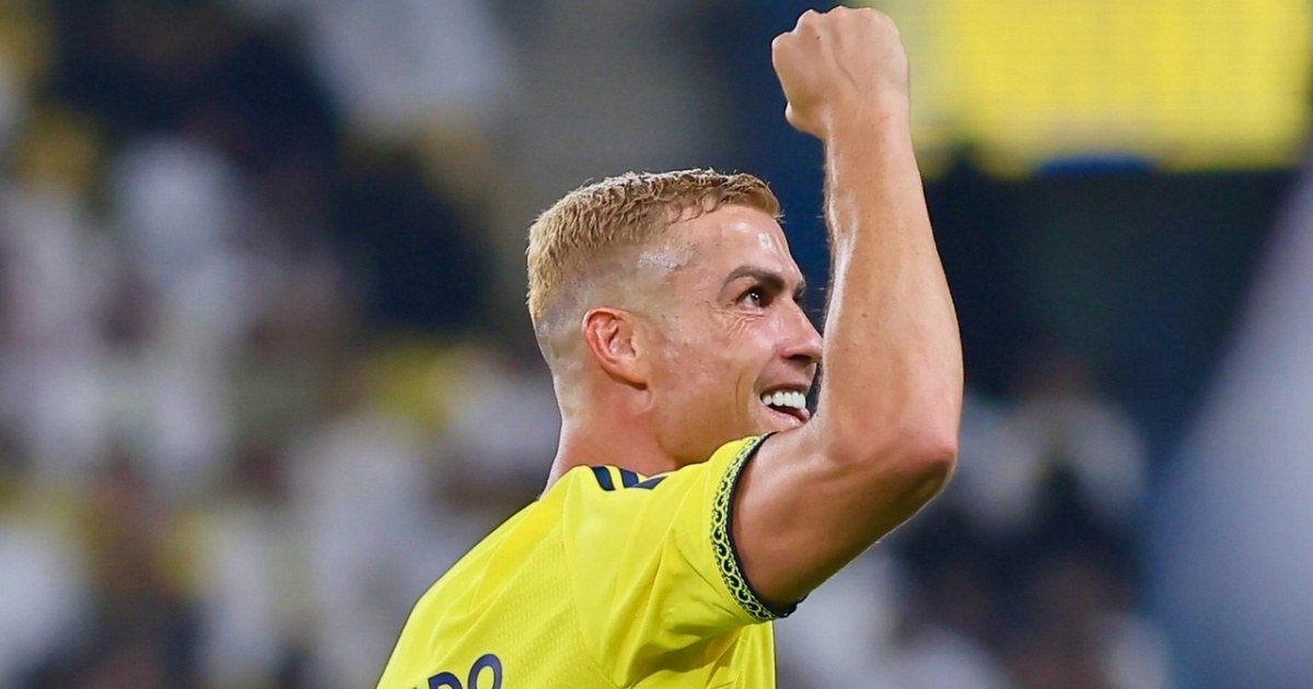 Cristiano Ronaldo com a camisa do Al-Nassr