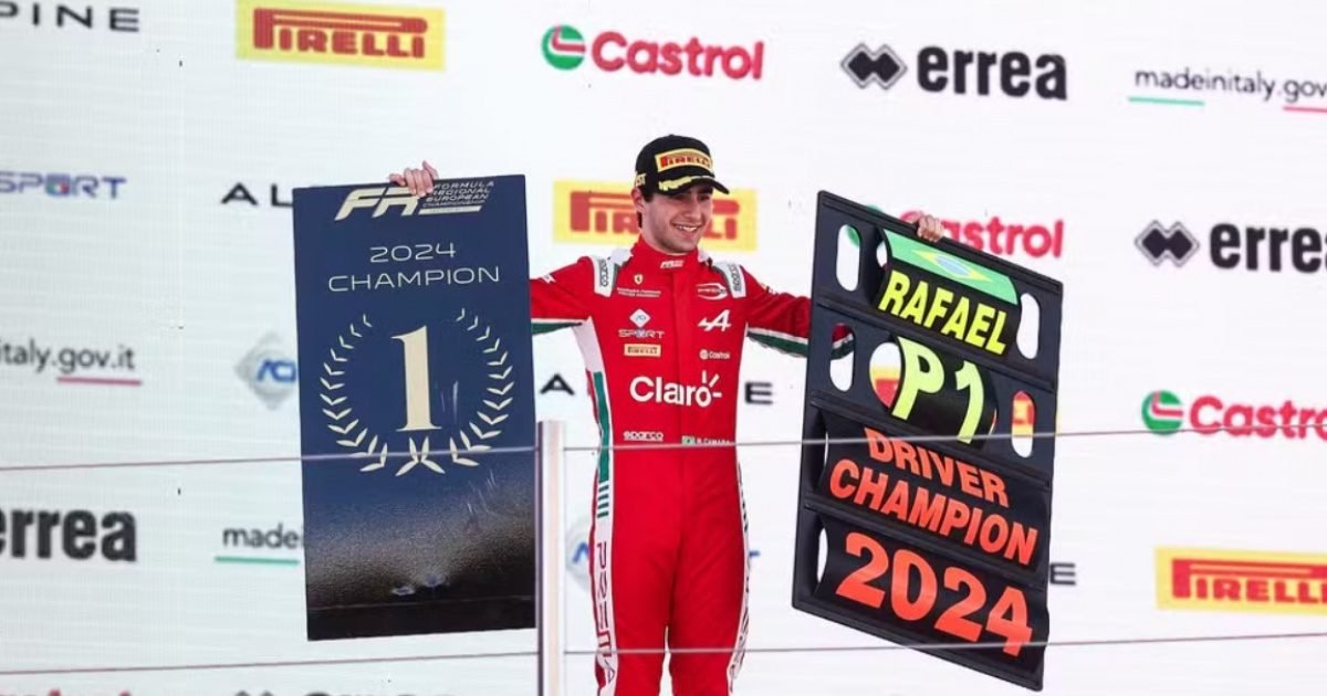 Rafael Câmara comemora título no automobilismo