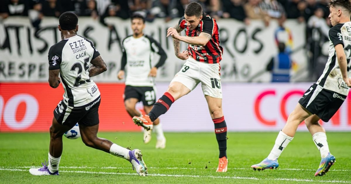 Jogadores do Vitória em campo