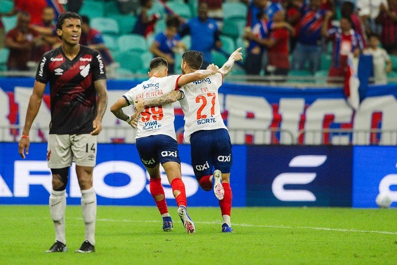 Jogadores do Bahia na Arena Fonte Nova