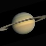 Planeta Saturno com seus anéis